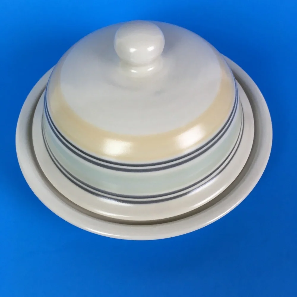 Pfaltzgraff Key Largo Round Covered Butter Dish